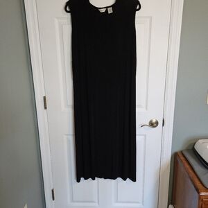 Laura Ashley Women's Size 1X Classic Black Maxi Dress